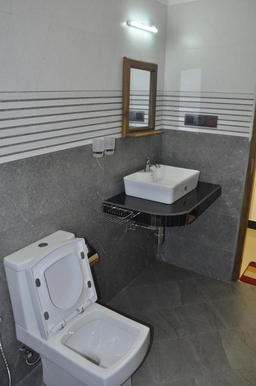 Maduranga N Guest Bed and Breakfast Mirissa Εξωτερικό φωτογραφία